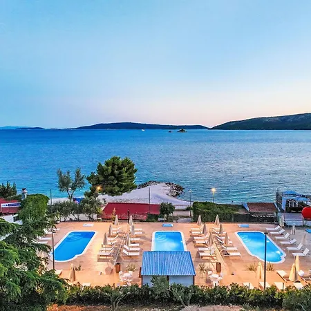 Medena-5 By Interhome 트로기르