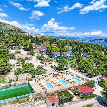 Medena-5 By Interhome 트로기르